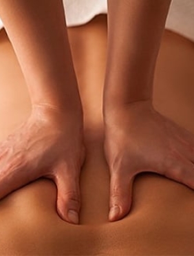 Massage Trị Liệu Cột Sống 